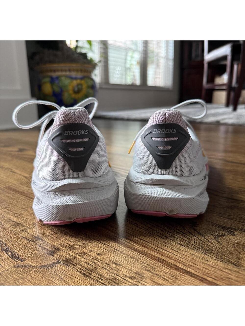 👟✨ Brooks Ghost 17 Running Shoes | Women’s US 11 - Picture 4 of 8
